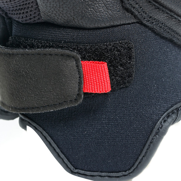 D-EXPLORER 2 GLOVES BLACK/EBONY- Handschuhe