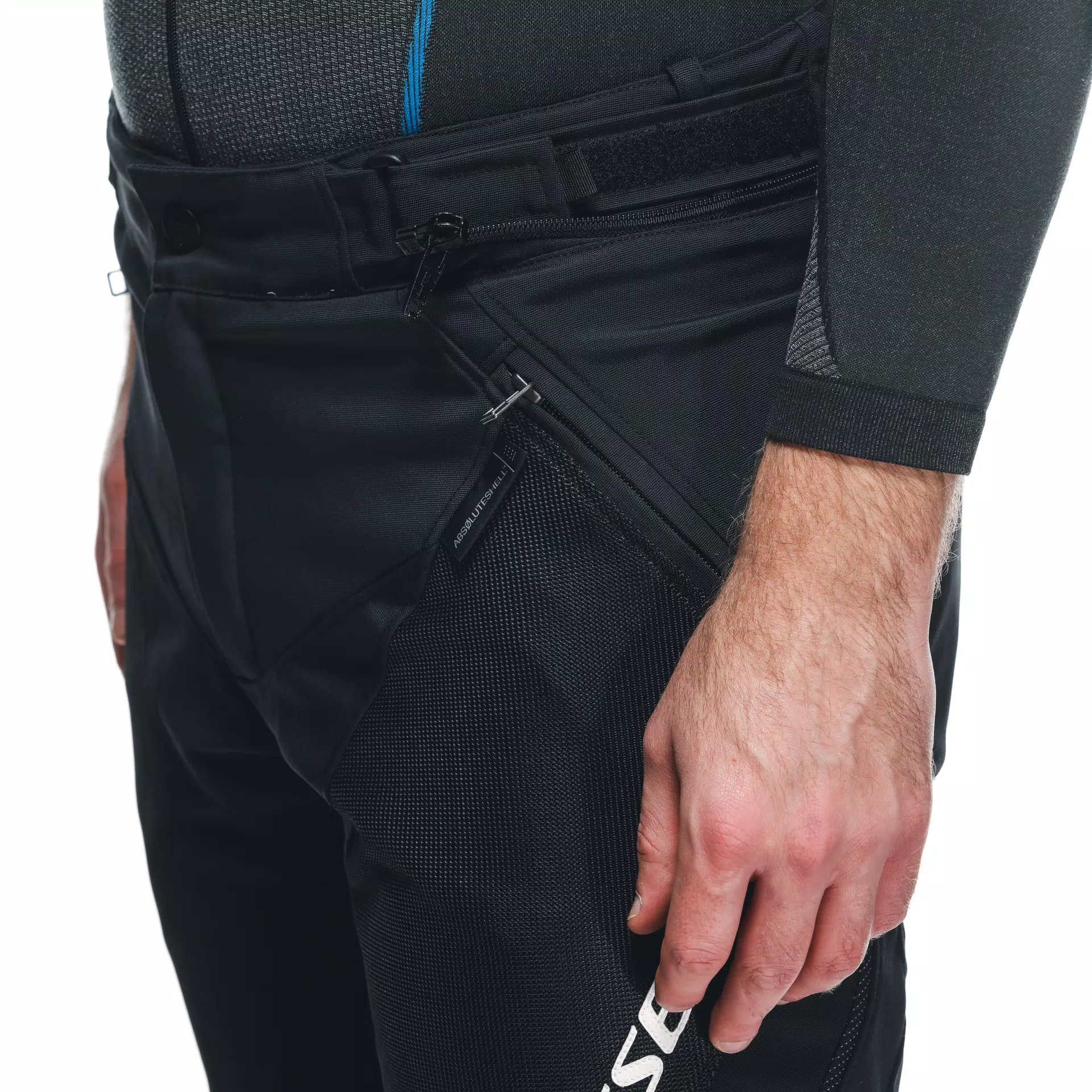 DRAKE 2 AIR ABS&Oslash;LUTESHELL PANTS
