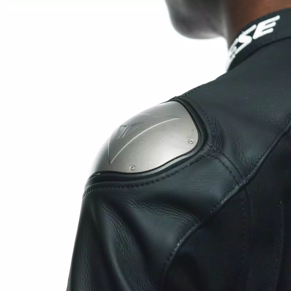 SPORTIVA LEATHER JACKET PERF. BLACK MATT BLACK MATT BLACK MATT Dainese