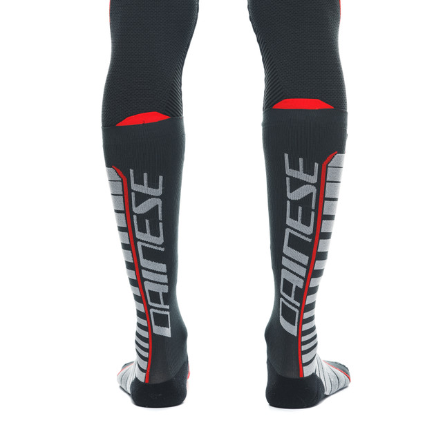 thermo-long-socks-black-red image number 4