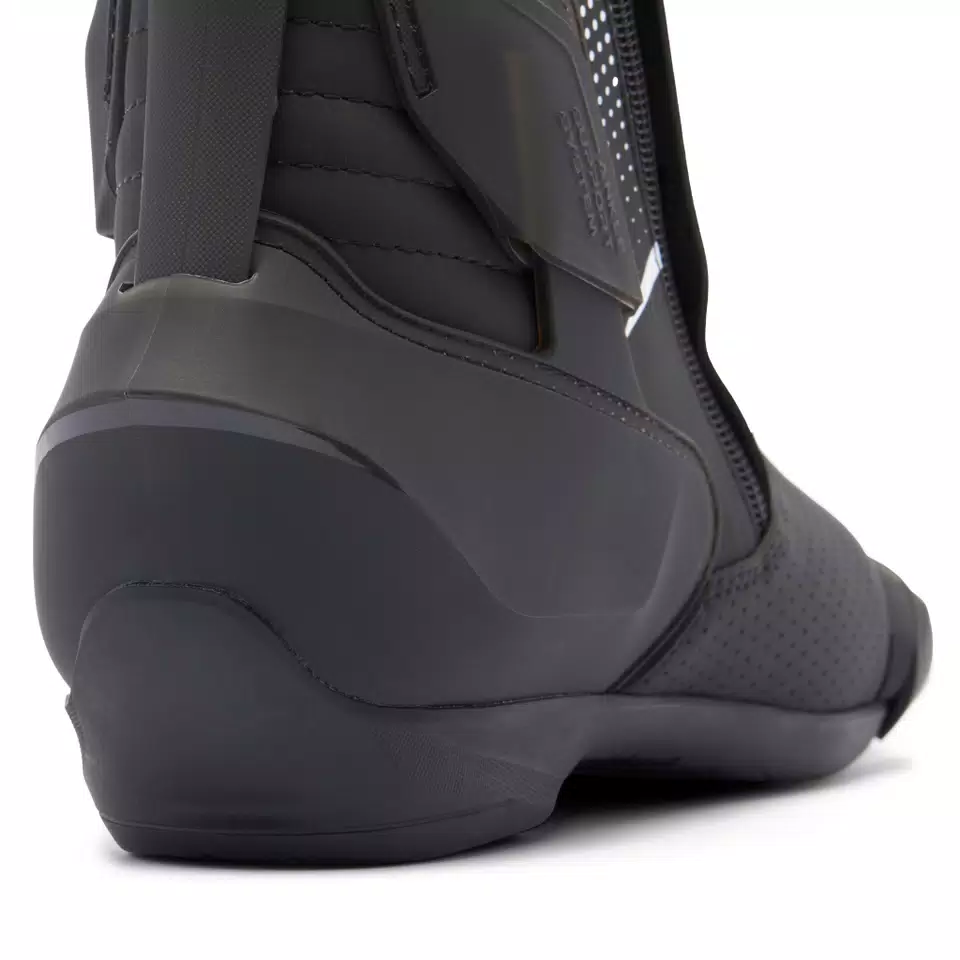 S-TR1 AIR - BLACK/WHITE/RED | TCX S-TR1 AIR - BLACK/WHITE/RED | TCX