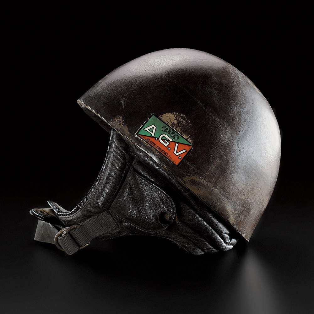 AGV: Full-face, modular and open-face motorcycle helmets since 1947