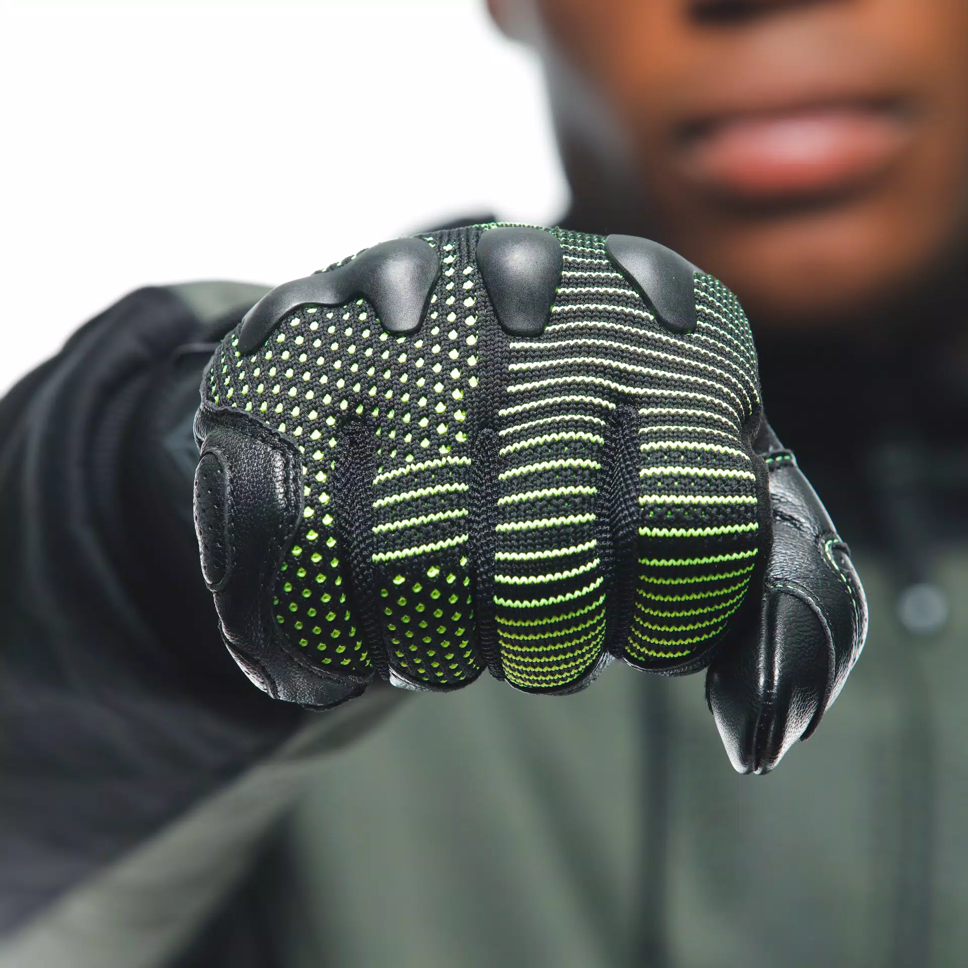 UNRULY ERGO-TEK GLOVES