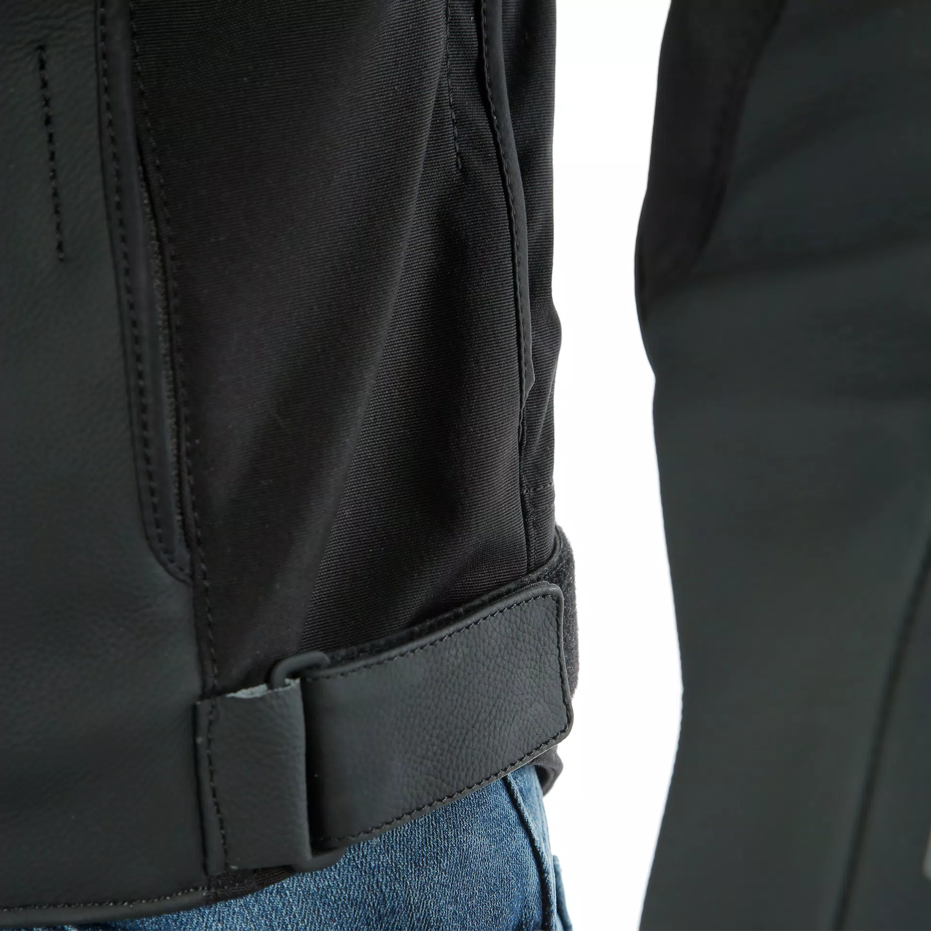 AGILE LEATHER JACKET