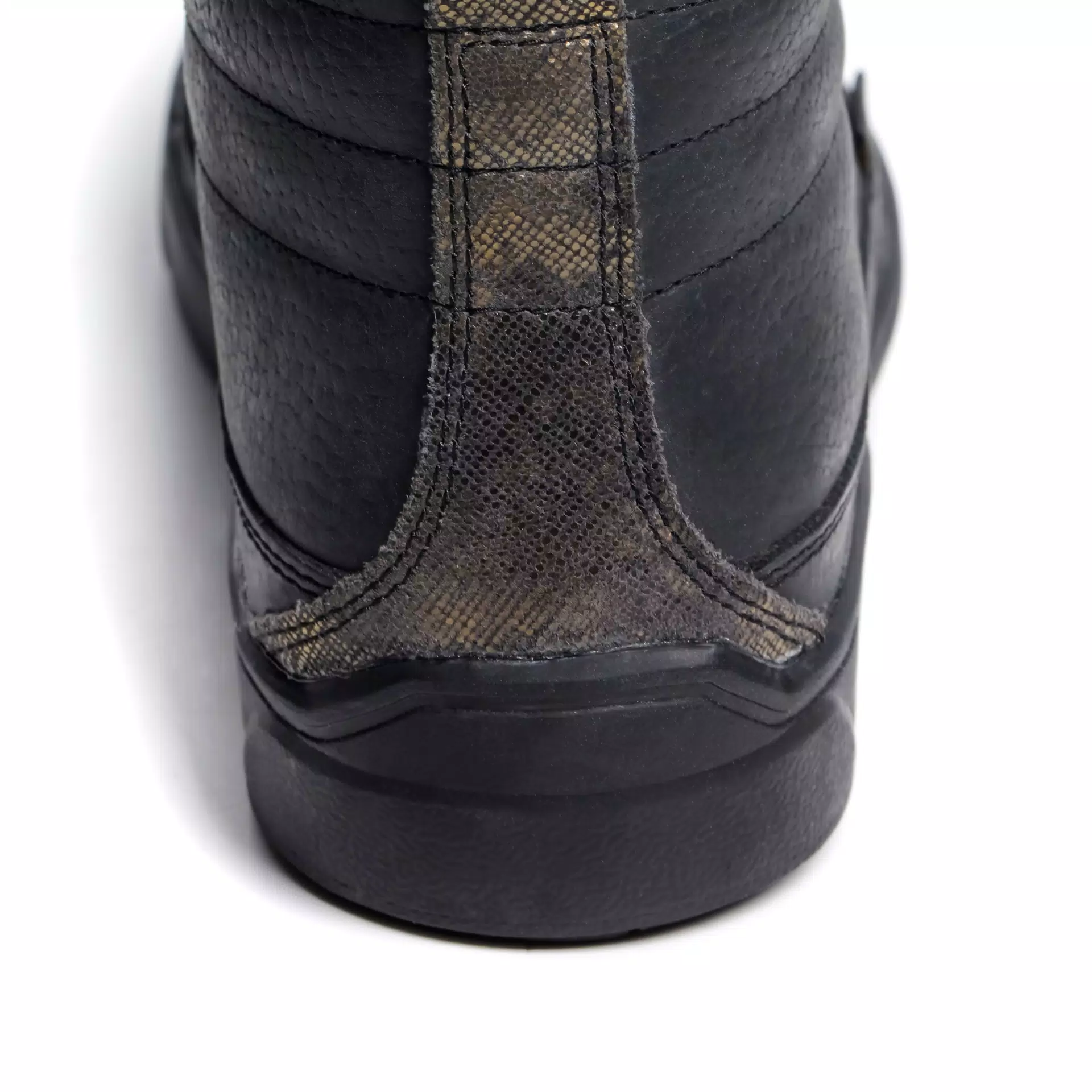 STREET 3 WP WOMEN'S WATERPROOF MOTORCYCLE SHOES - BLACK/GOLD
