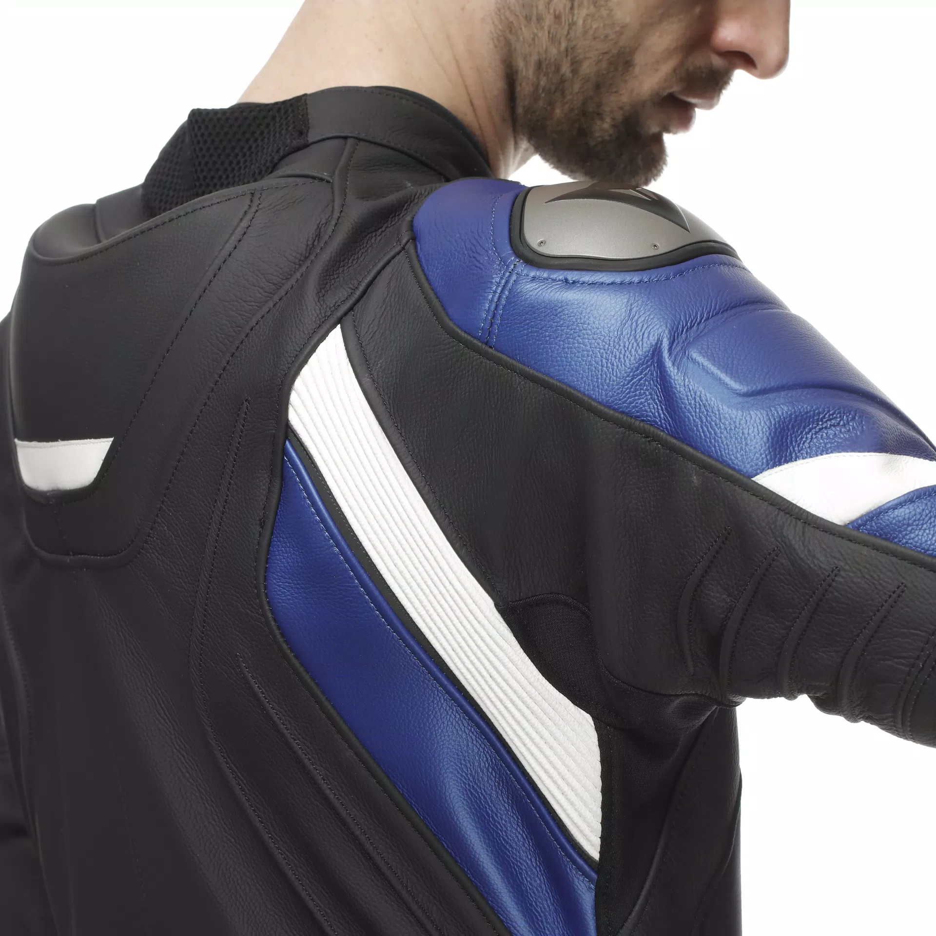 AVRO 4 LEATHER 2PCS SUIT