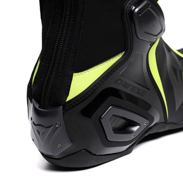 axial-2-boots-black-yellow-fluo image number 4