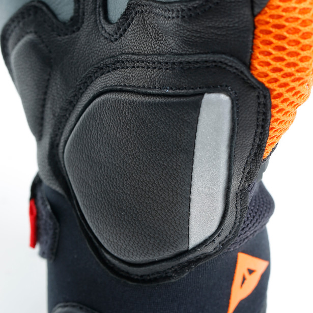 d-explorer-2-gloves-glacier-gray-orange-black image number 8