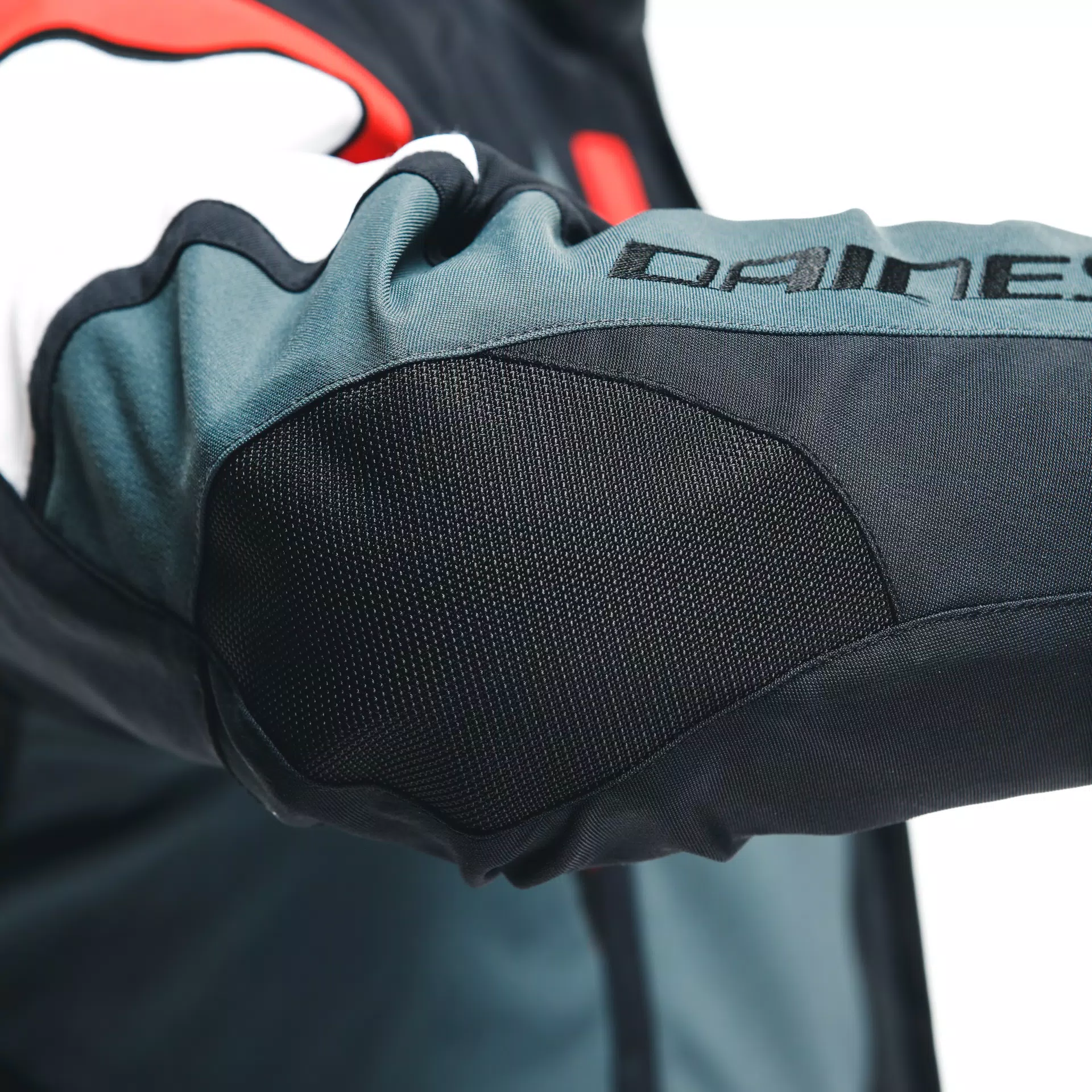CARVE MASTER 3 GORE-TEX® - MEN'S WATERPROOF MOTORCYCLE CARVE MASTER 3 GORE-TEX® - MEN'S WATERPROOF MOTORCYCLE