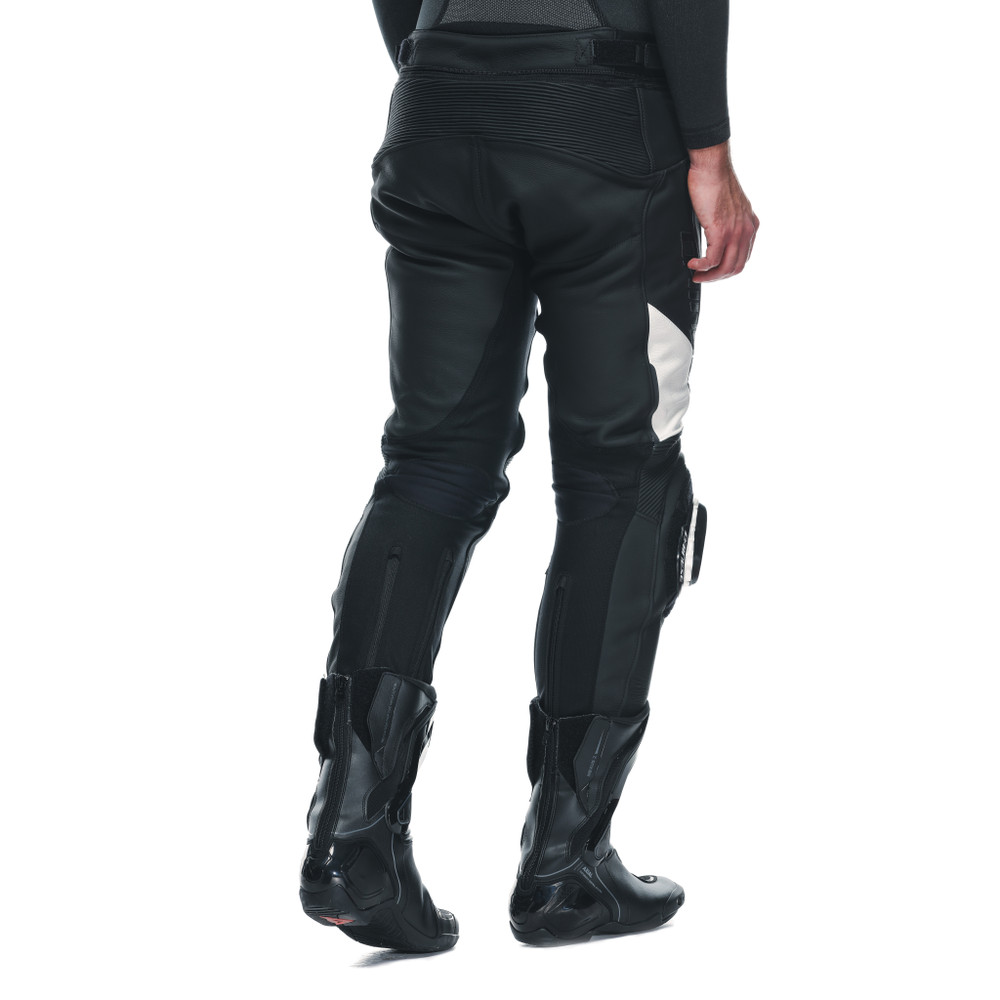 delta-4-motorradhose-aus-leder-herren-black-white image number 7