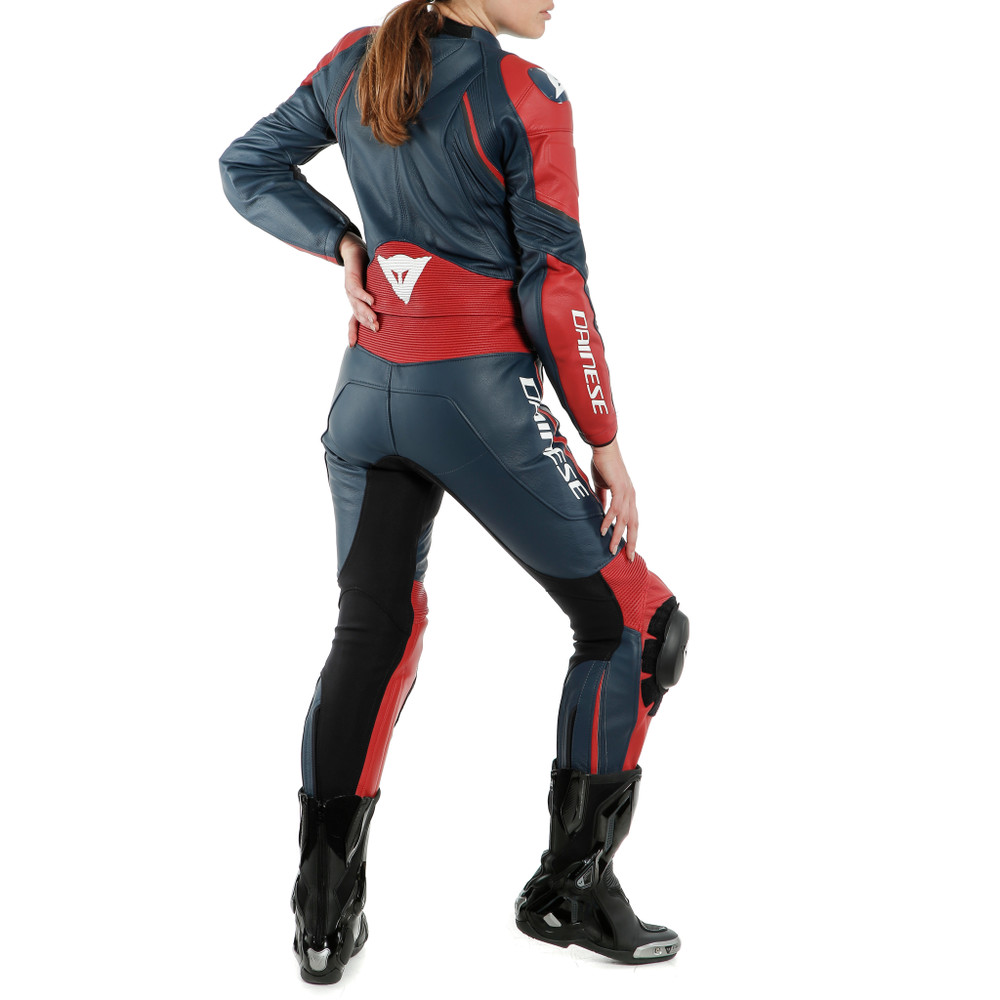 avro-d2-2-pcs-lady-suit-black-iris-haute-red image number 5