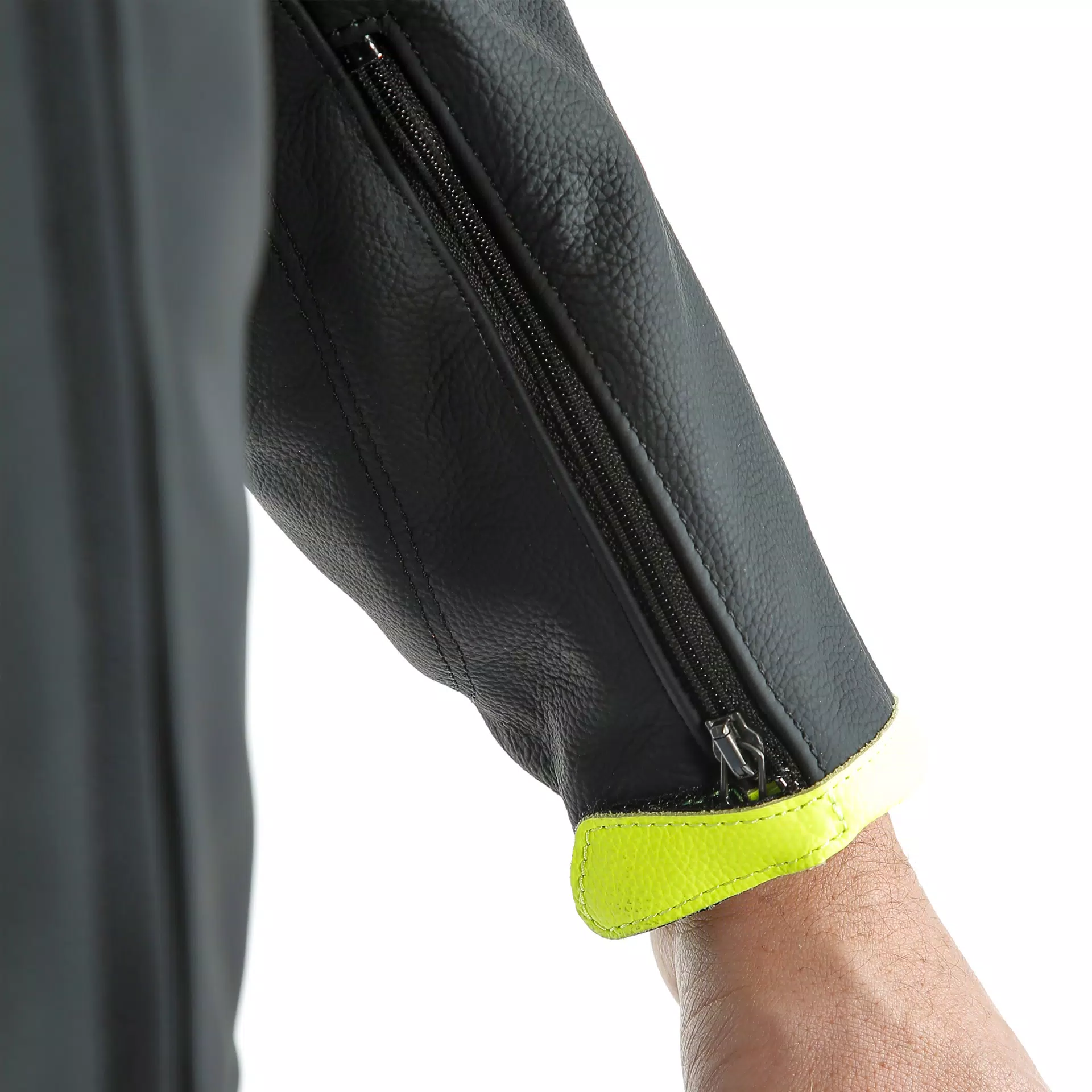 AGILE LEATHER JACKET