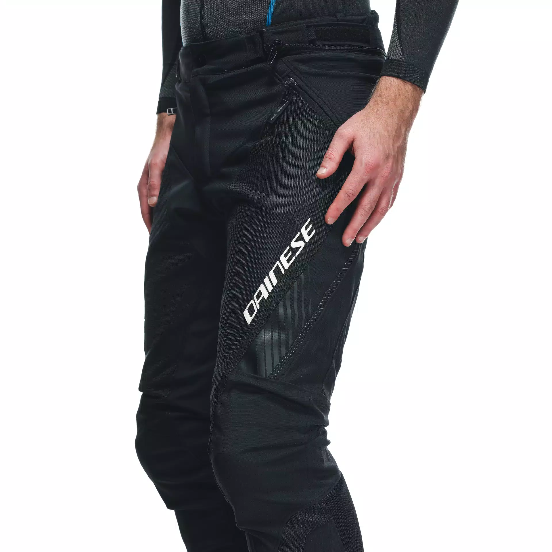 DRAKE 2 AIR ABS&Oslash;LUTESHELL PANTS