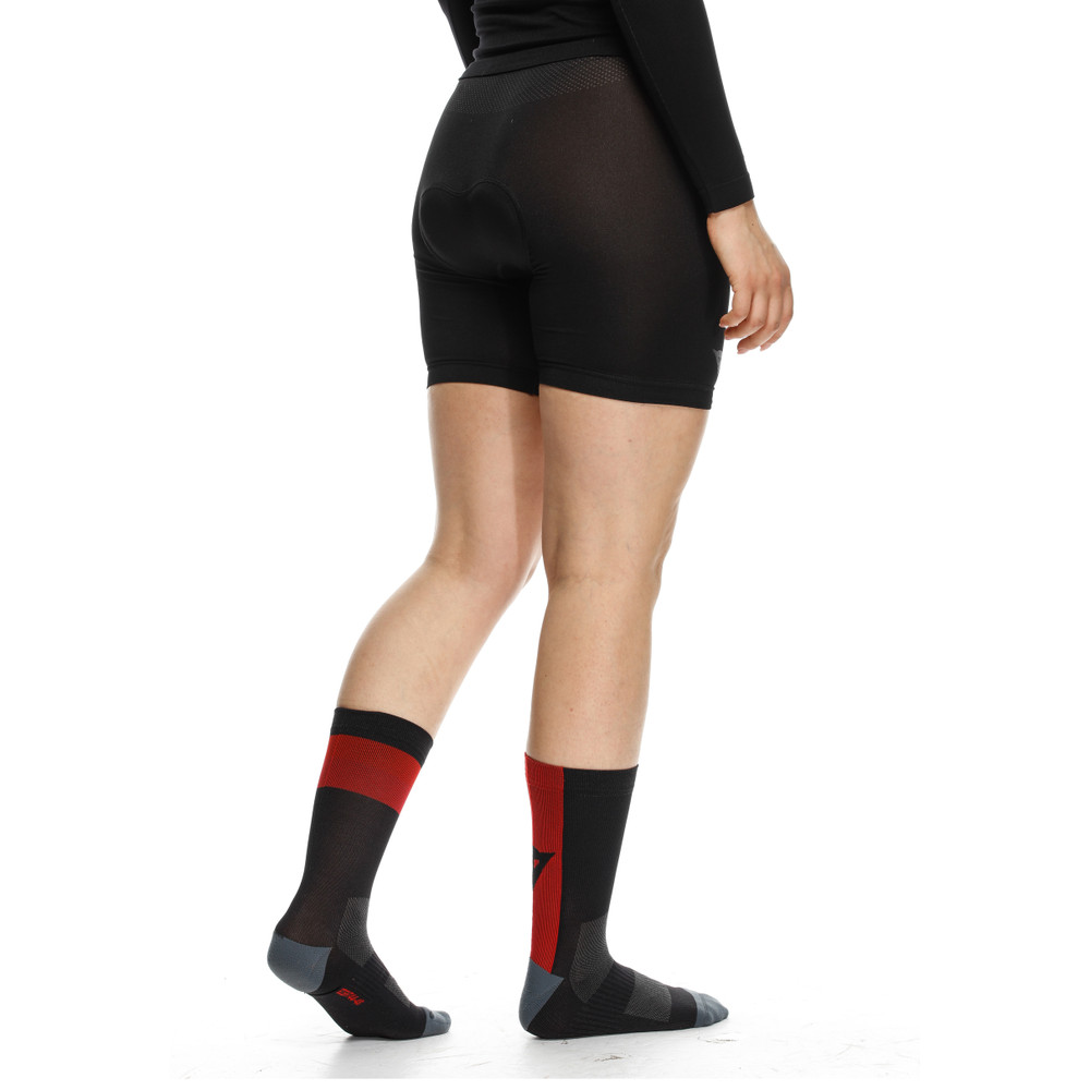 dskin-technische-damen-fahrradshorts-mit-sitzfutter-black image number 4