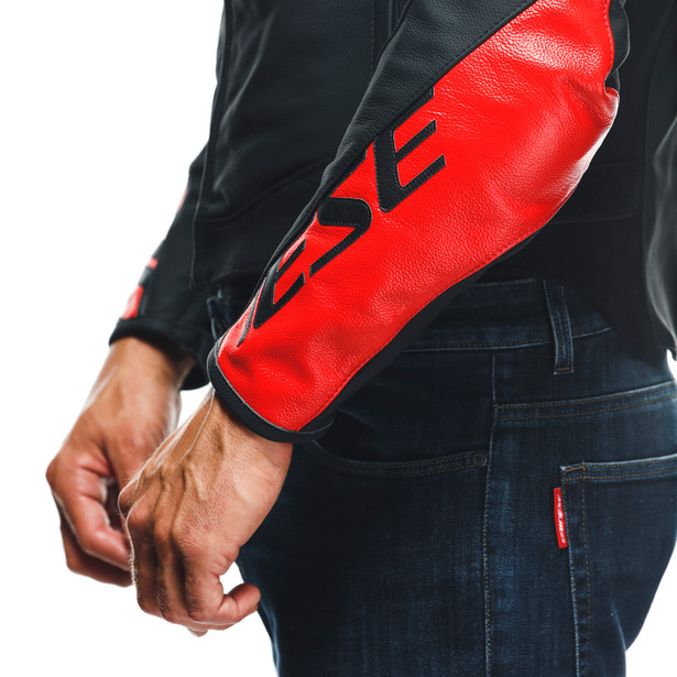sportiva-giacca-moto-in-pelle-uomo-black-matt-lava-red-white image number 7