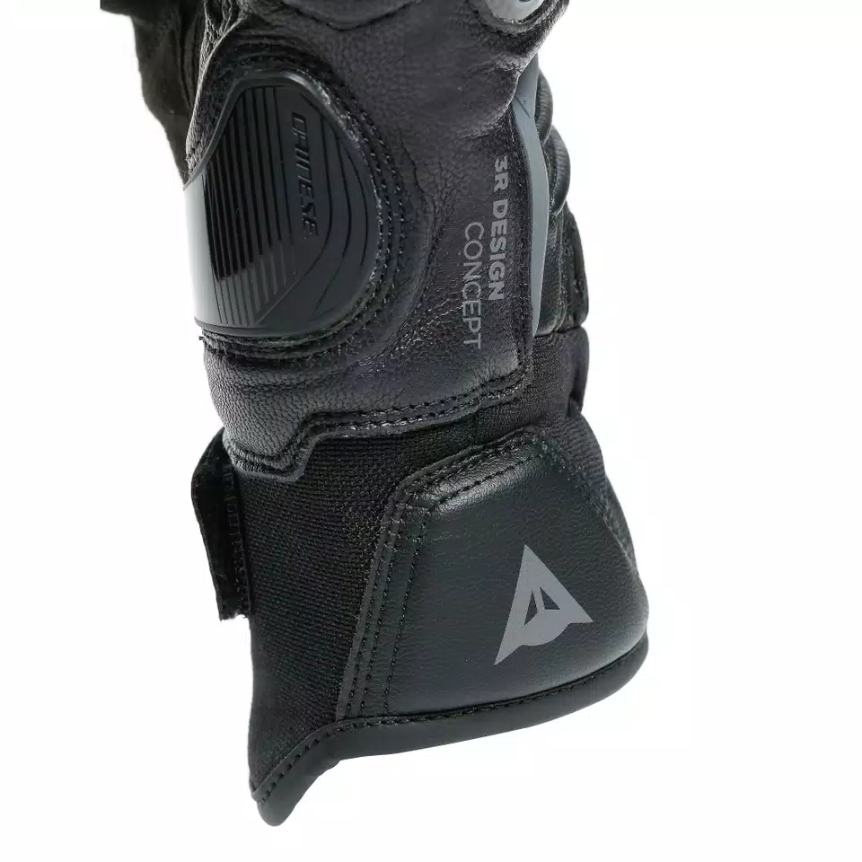 CARBON 3 SHORT GLOVES | BLACK/BLACK | Dainese