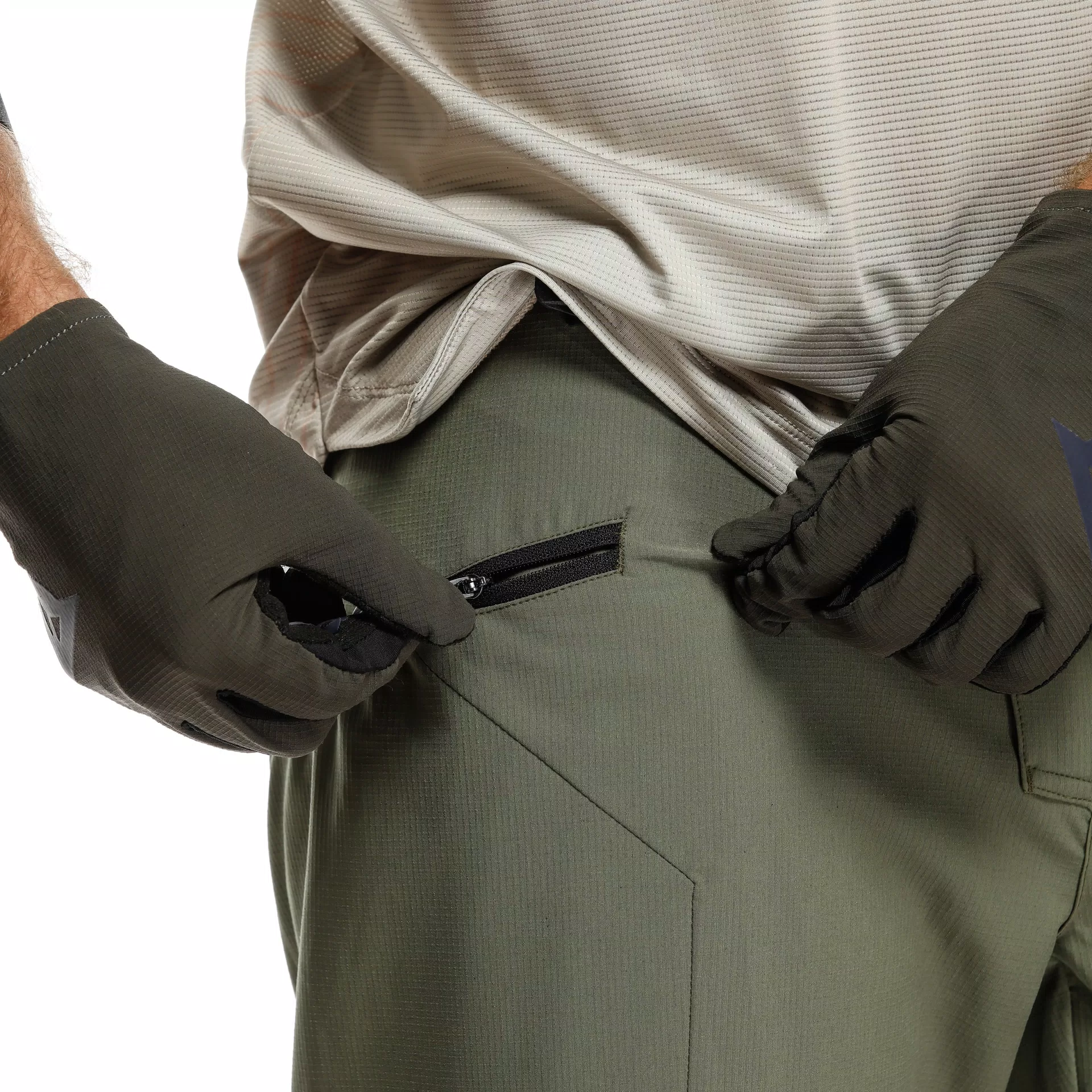 HG AER - PANTALONS COURTS V&Eacute;LO POUR HOMME
