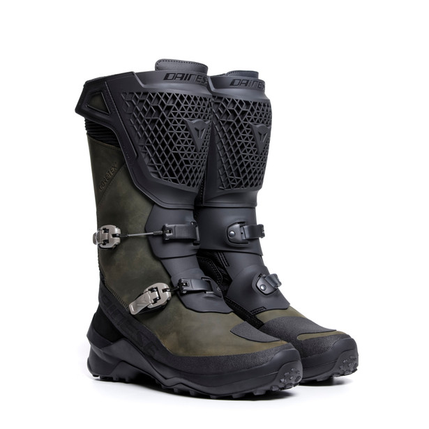 seeker-gore-tex-boots-black-army-green image number 0