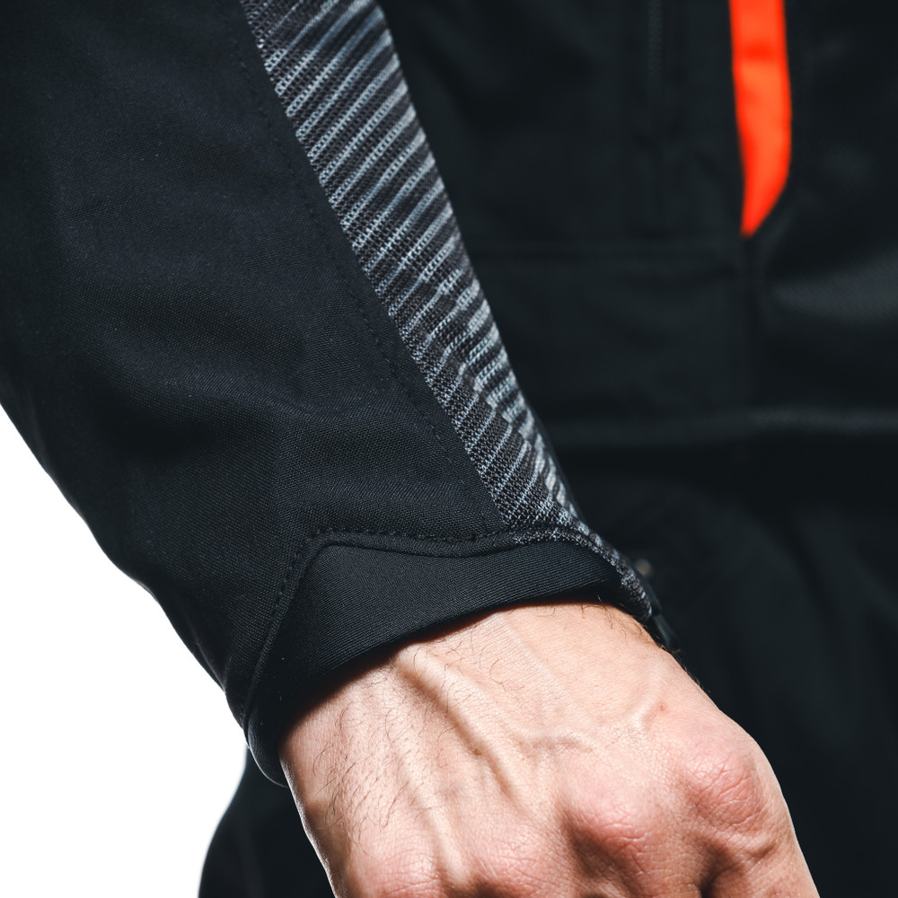 air-frame-3-tex-giacca-moto-estiva-in-tessuto-uomo-black-black-red-fluo image number 7