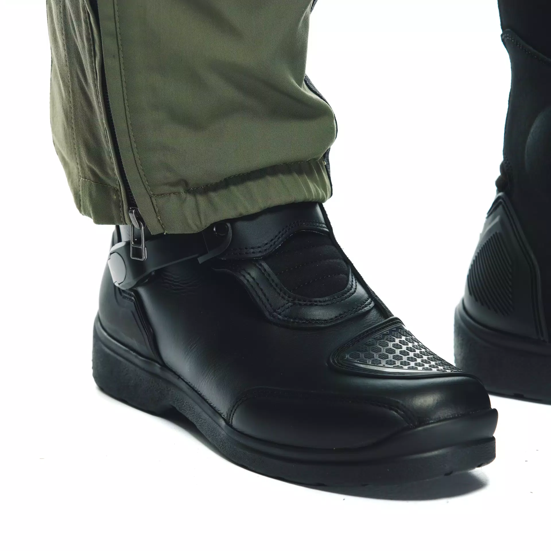 HEKLA ABSOLUTESHELL&trade; PRO 20K - MEN'S WATERPROOF MOTORCYCLE PANTS