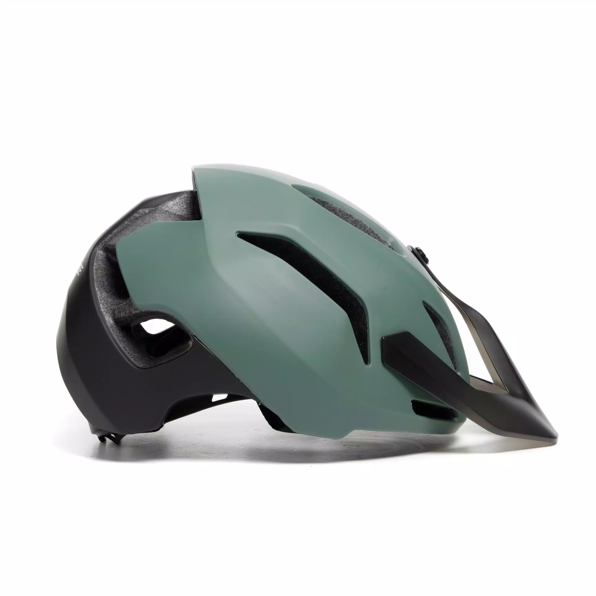 LINEA 03 - BIKE HELM