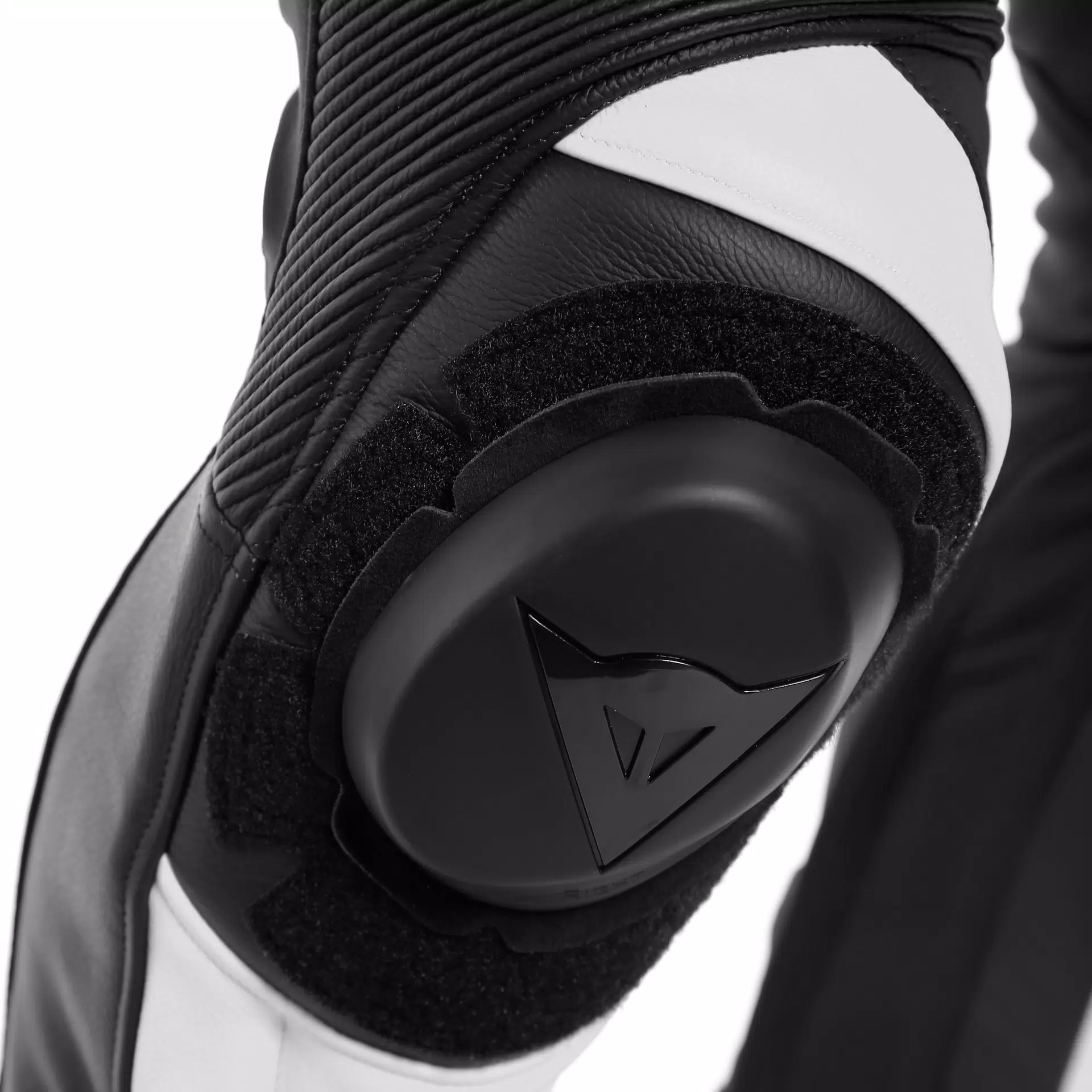 ASSEN 2 1 PC. PERF. LEATHER SUIT