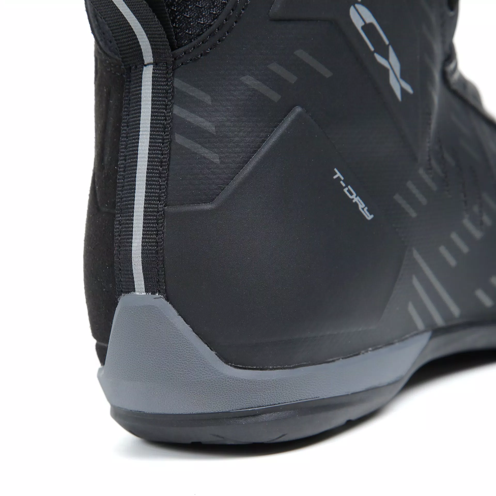 R04D WP MEN'S WATERPROOF MOTORCYCE SHOES - BLACK
