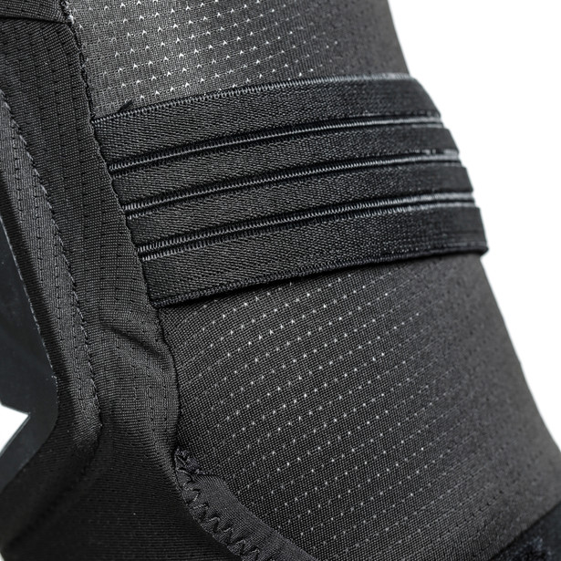 TRAIL SKINS PRO KNEE GUARDS BLACK- Protection