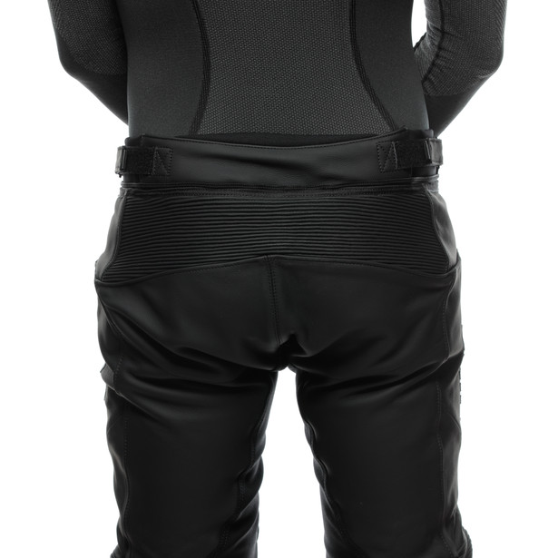 delta-4-pantaloni-moto-in-pelle-perforata-uomo-black-black image number 14