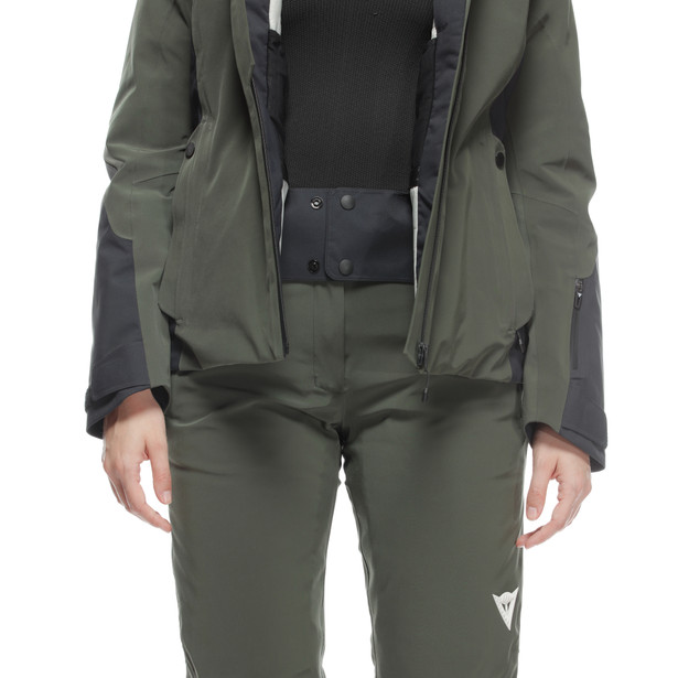 women-s-s002-dermizax-ev-core-ready-ski-jacket-duffel-bag image number 9