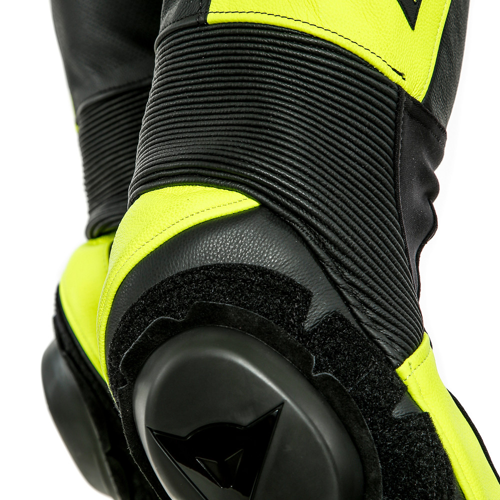 vr46-tavullia-leather-1pc-suit-perf-black-fluo-yellow image number 3