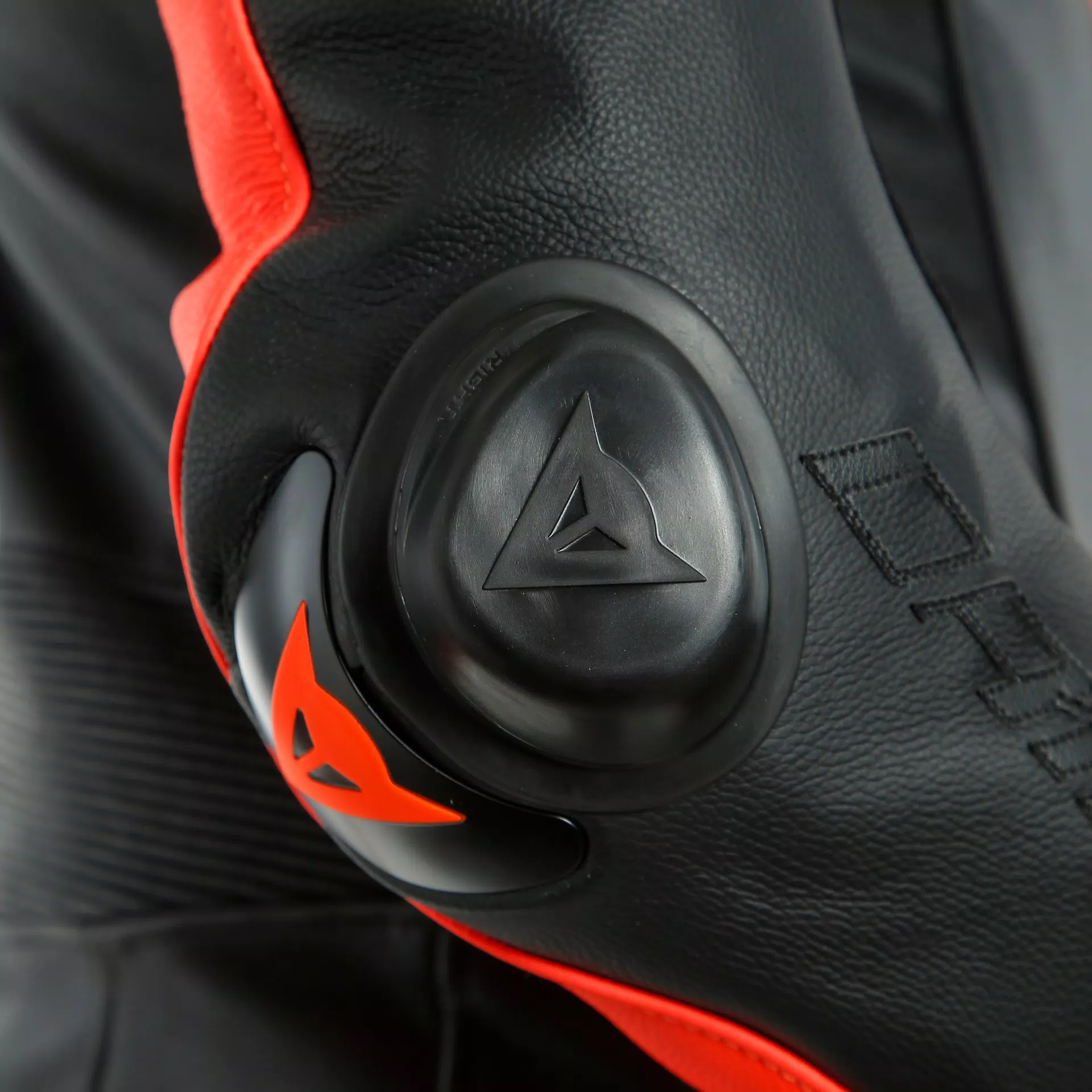 LAGUNA SECA 5 - ONE-PIECE LEATHER RACING SUIT