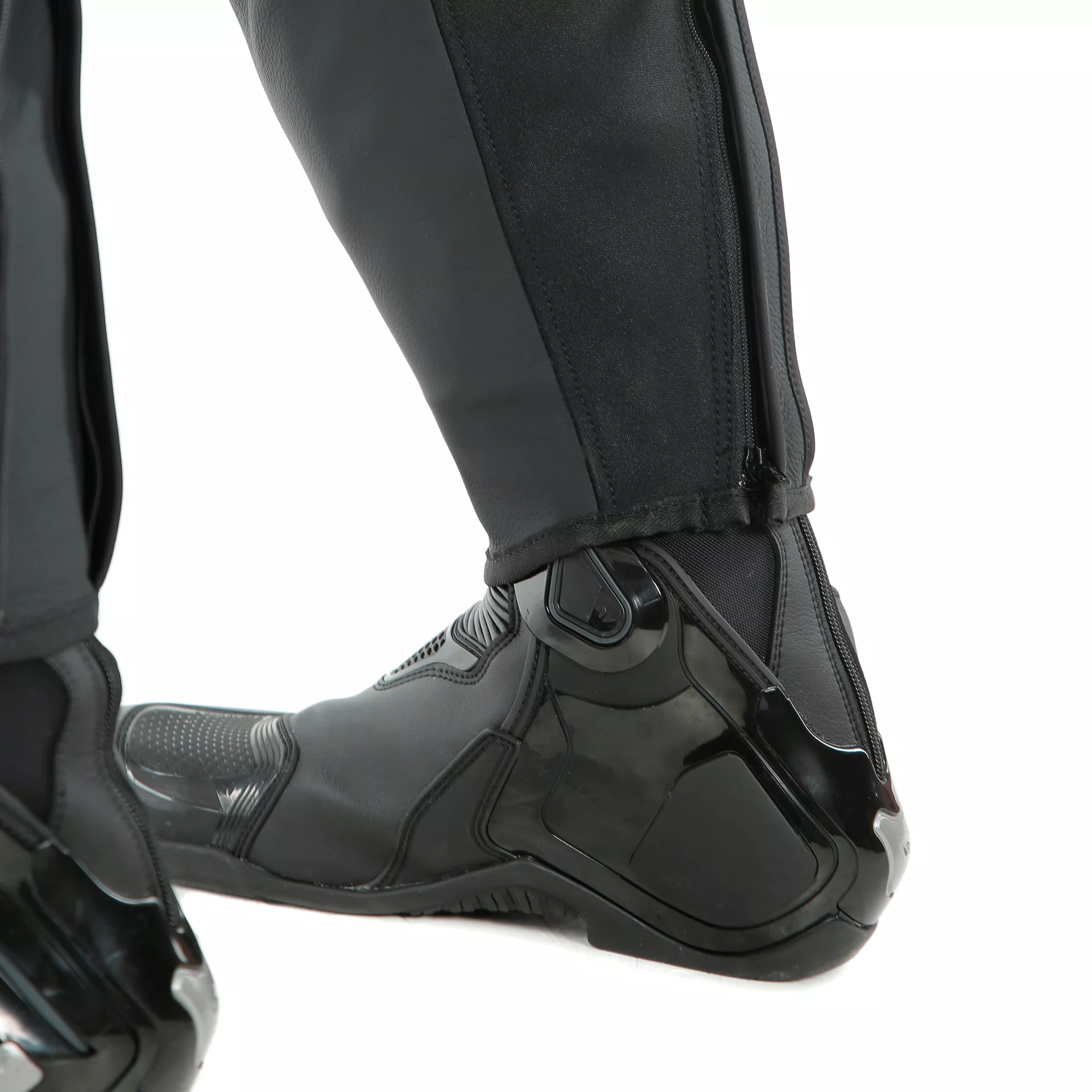 Dainese pony deals