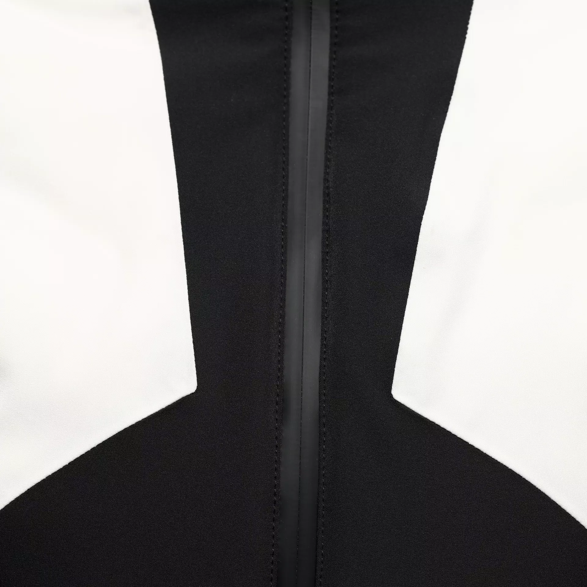 ZIVES AEROSENSE-DRY - WATTIERTE DAMENJACKE