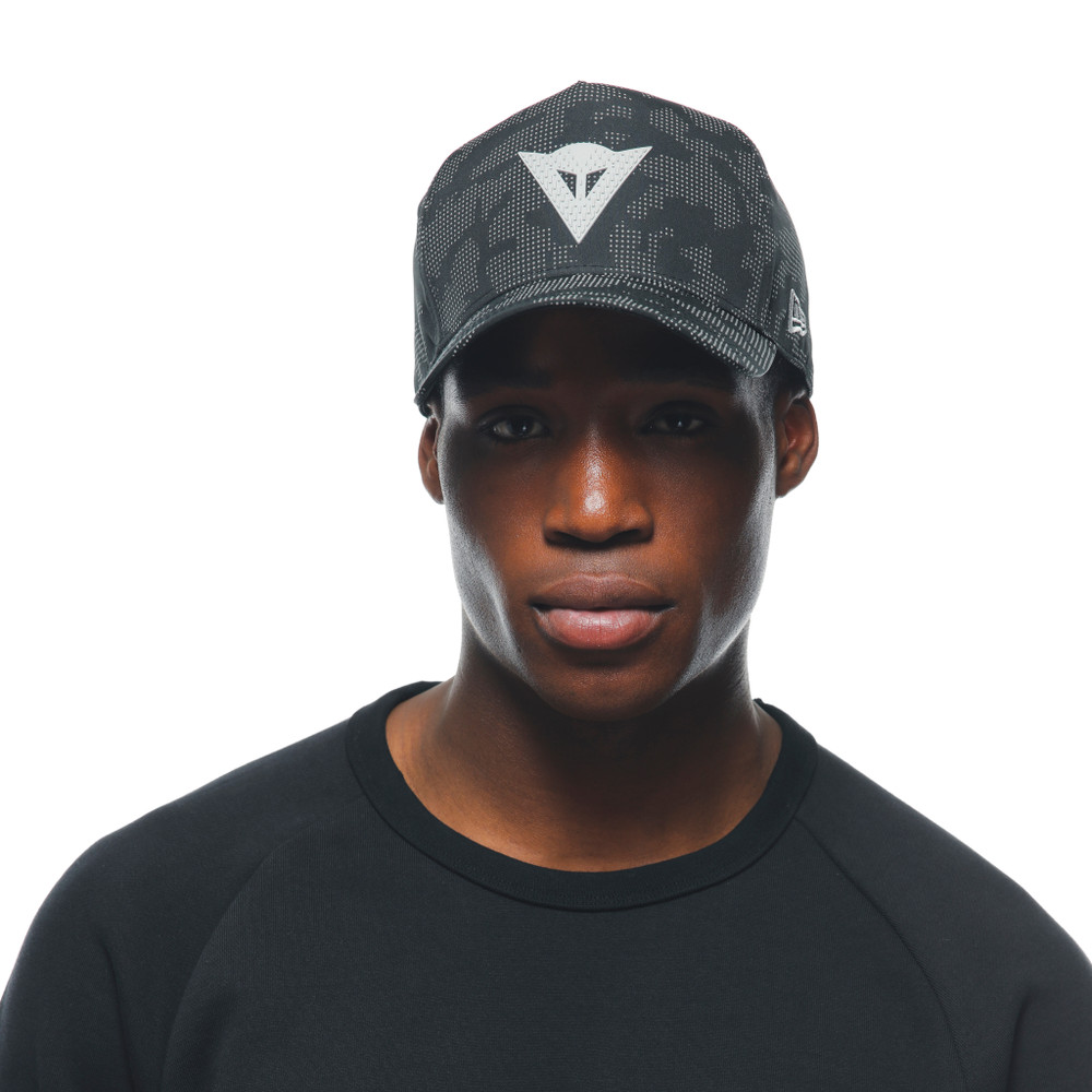 -c05-racing-e-frame-cappellino-snapback-black-camo image number 1