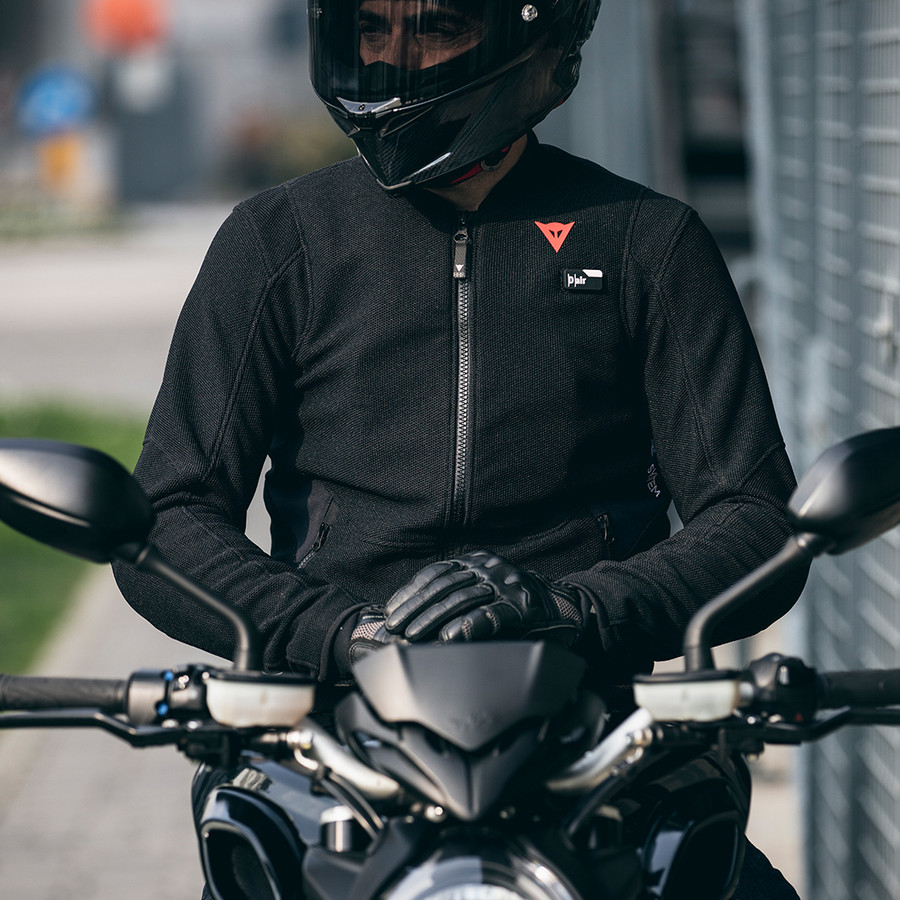 Smart Jacket スマートジャケット」の概要 - ダイネーゼジャパン | Dainese Japan Official Store