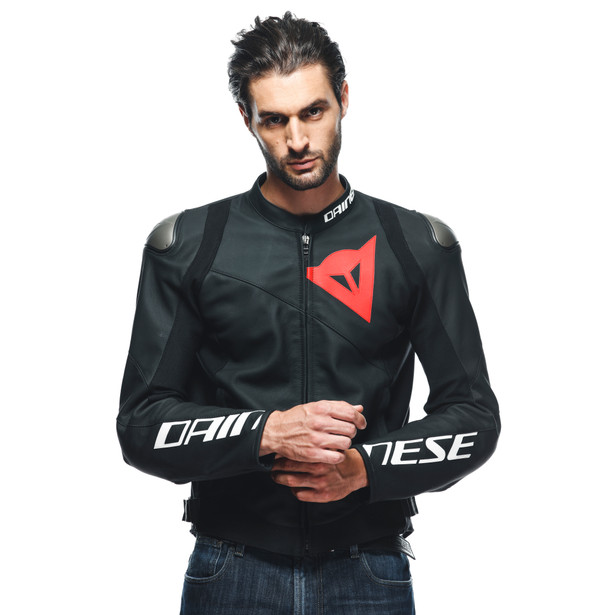 sportiva-giacca-moto-in-pelle-uomo-black-matt-black-matt-black-matt image number 4