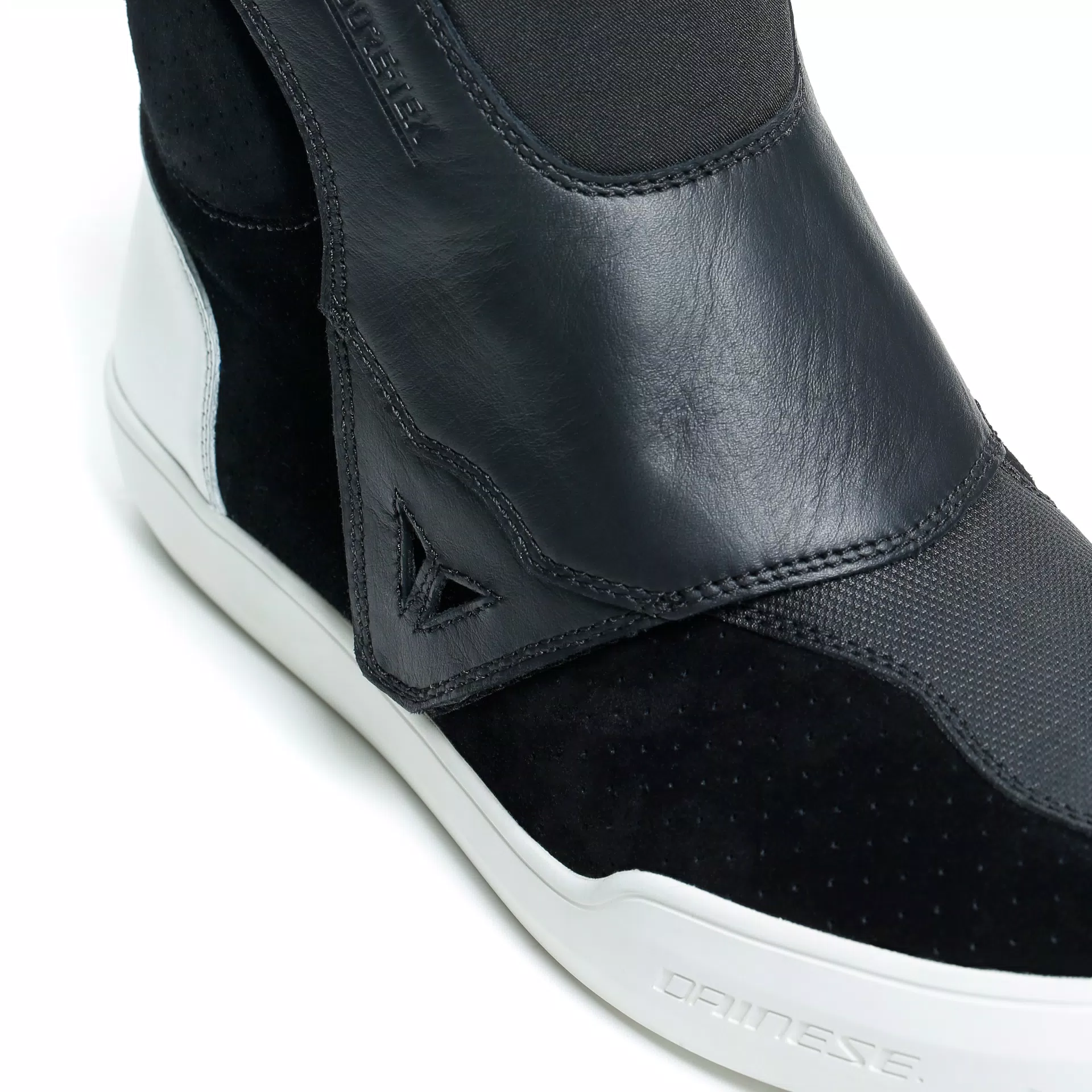 ダイネーゼdainese【DOVER GORE-TEX® SHOES】 DOVER GORE-TEX SHOES