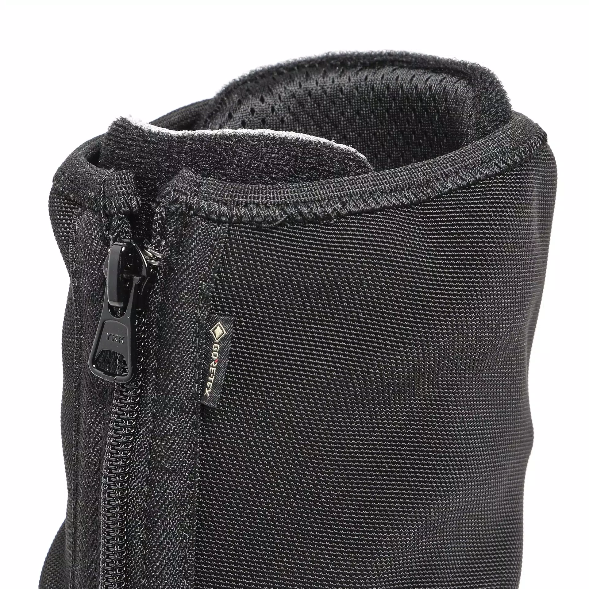 AXIAL GORE-TEX&reg; BOOTS