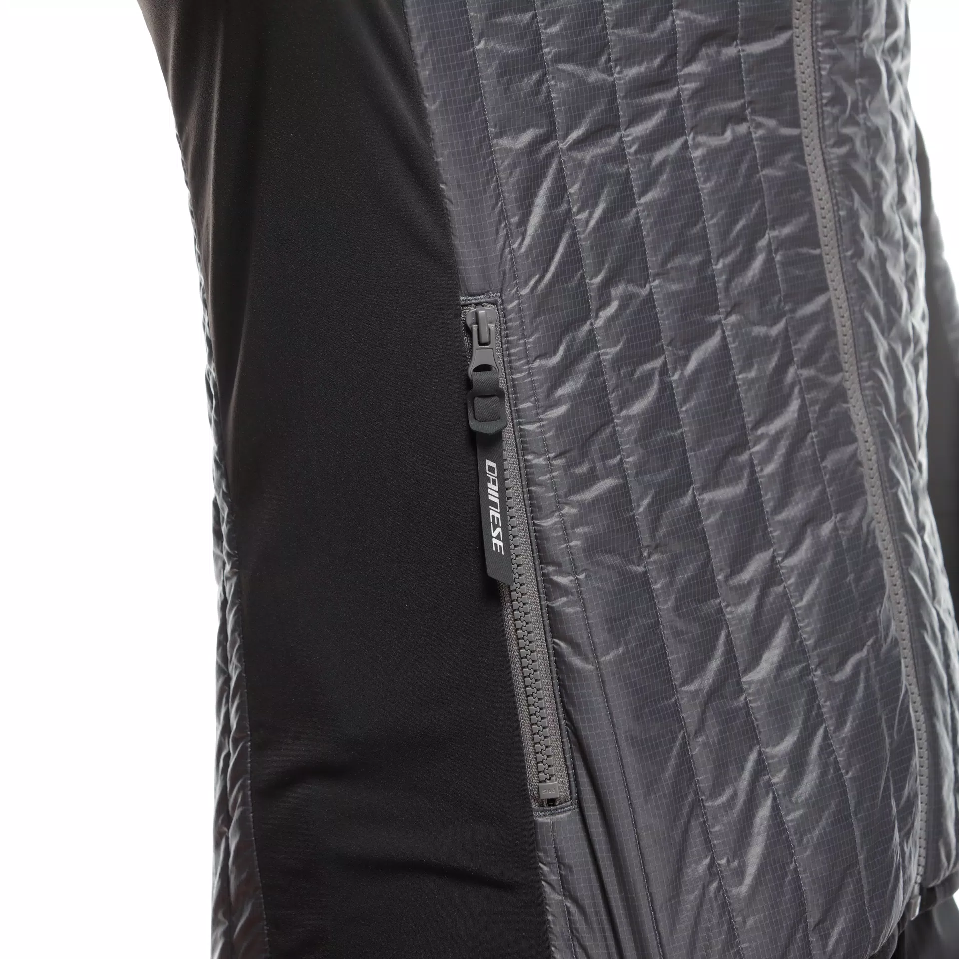VESTE THERMIQUE REMBOURR&Eacute; DE SKI HOMME