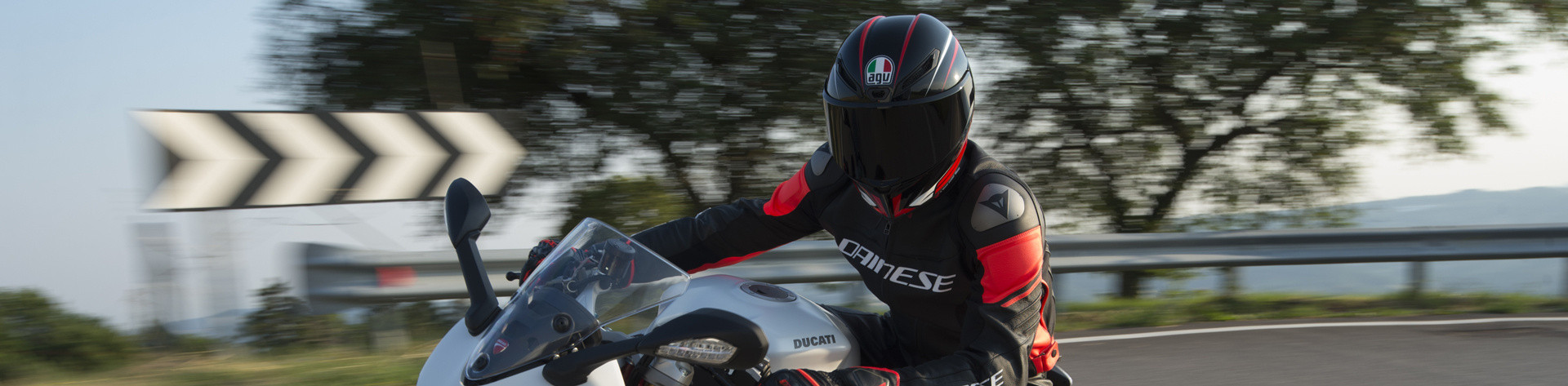 AGV Corsa R