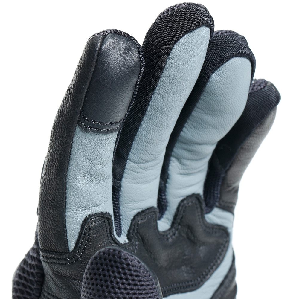d-explorer-2-gloves-black-peyote image number 7