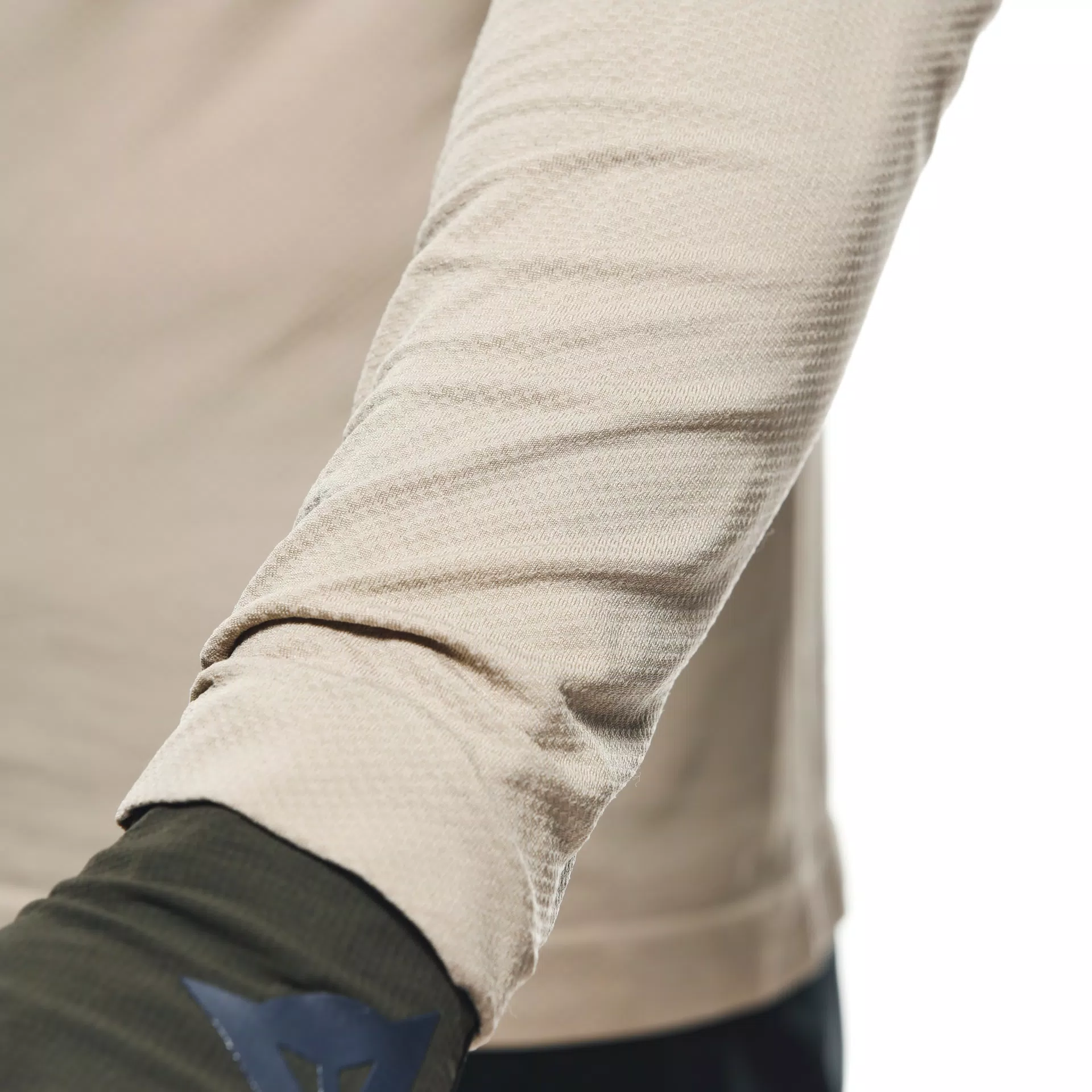 HGL MOSS LS