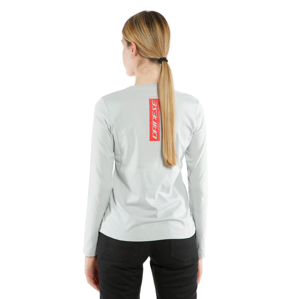 paddock-lady-t-shirt-ls-glacier-gray-lava-red image number 4