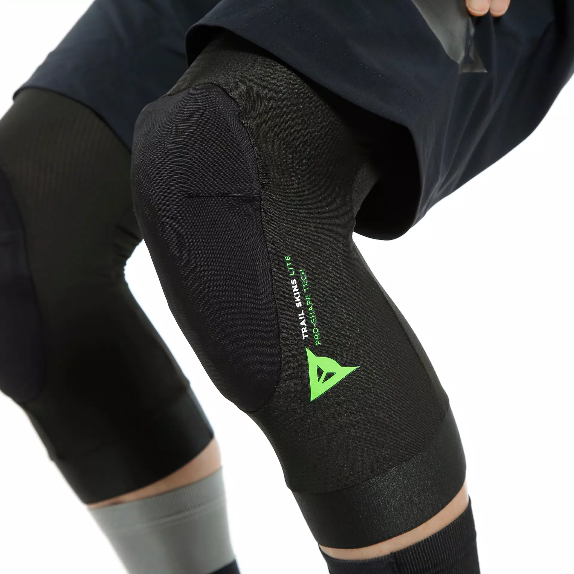 TRAIL SKINS LITE - GENOUILL&Egrave;RE V&Eacute;LO