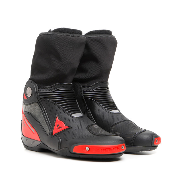 axial-gore-tex-boots-black-lava-red image number 0