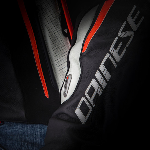 tuono-d-air-perf-leather-jacket-black-white-fluo-red image number 4