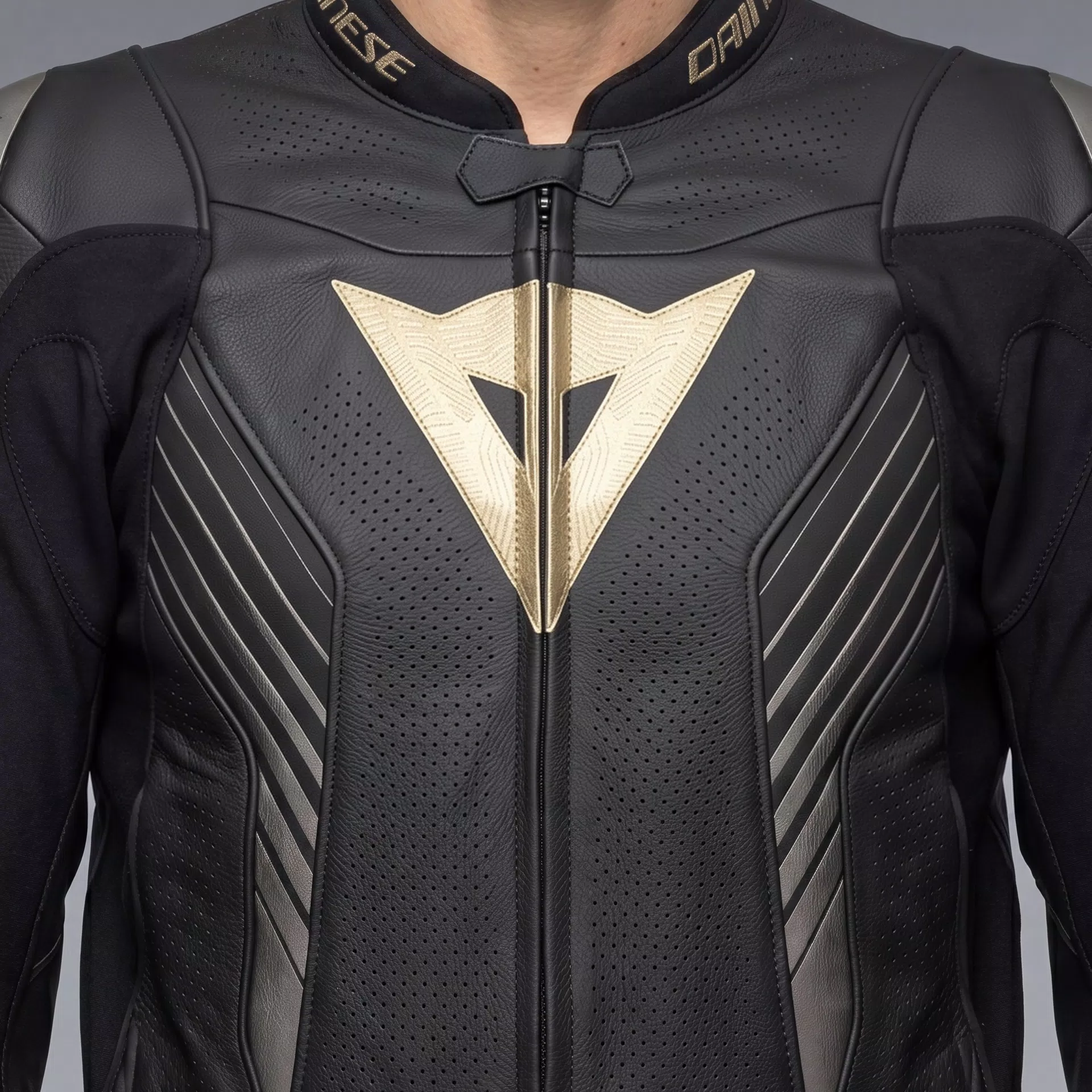 SUPER SPEED 5 LEATHER JACKET PERF.