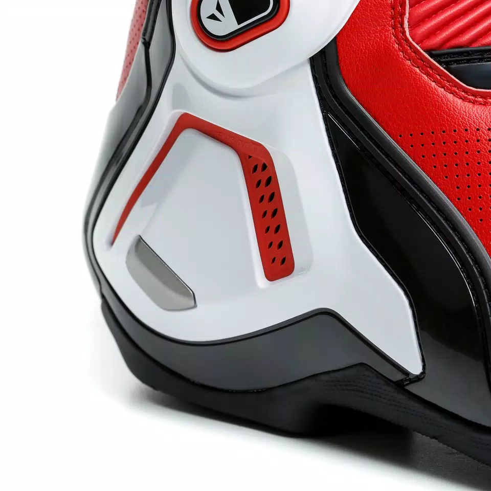 TORQUE 3 OUT AIR BOOTS BLACK WHITE LAVA RED Dainese