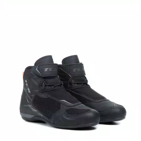 Men's motorcycle shoes, trainers and boots | Dainese Men's motorcycle shoes, trainers and boots | Dainese